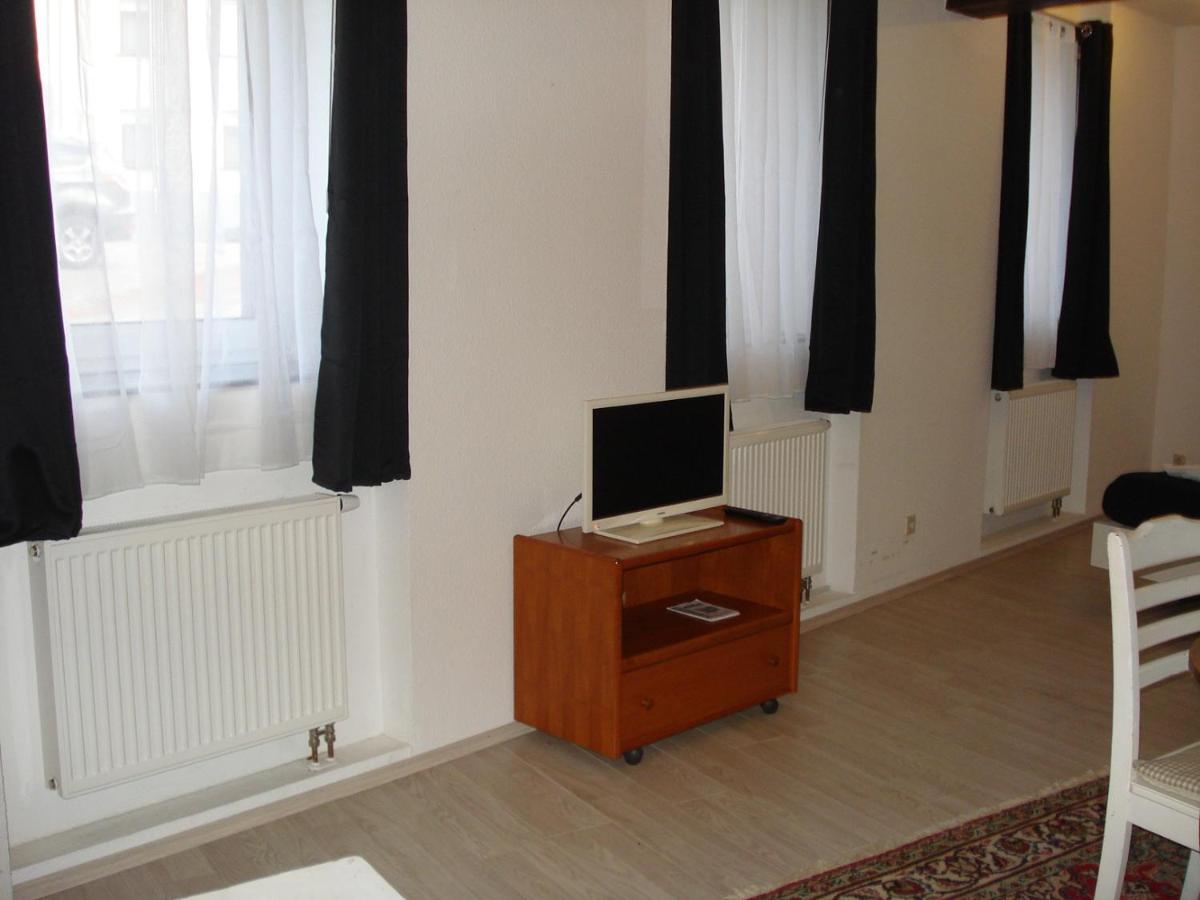 Appartement 45 Qm Mit Bad An Der Mosel - Naehe Koblenz ดีบลิค ภายนอก รูปภาพ
