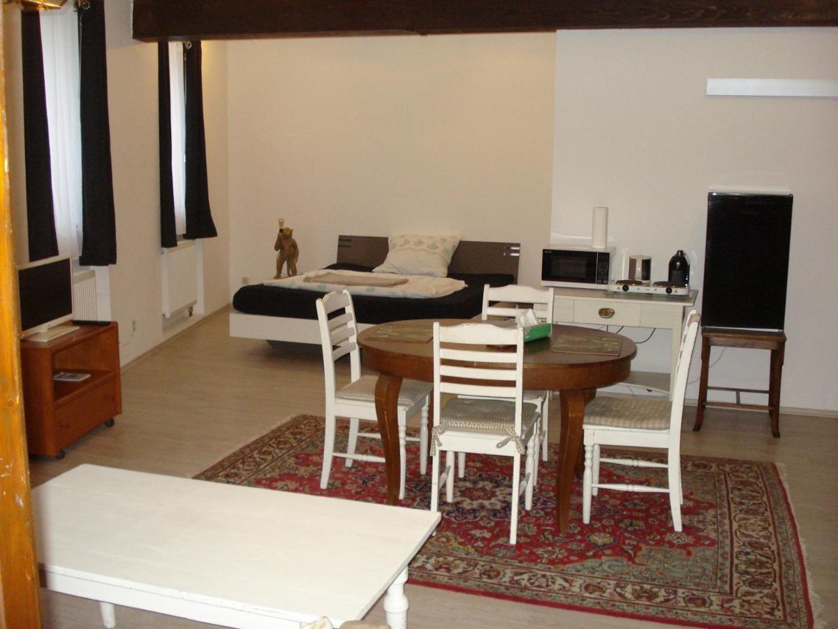 Appartement 45 Qm Mit Bad An Der Mosel - Naehe Koblenz ดีบลิค ภายนอก รูปภาพ